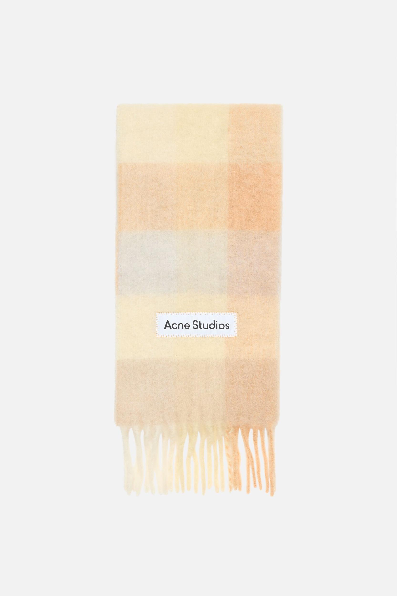 Mohair checked scarf Product Image