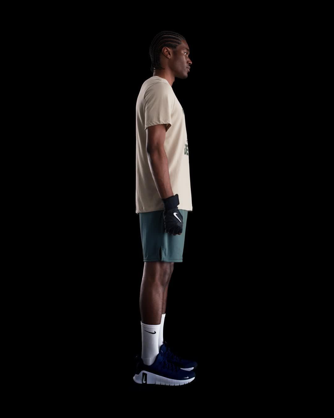 Nike Men's Dri-FIT Training T-Shirt Product Image
