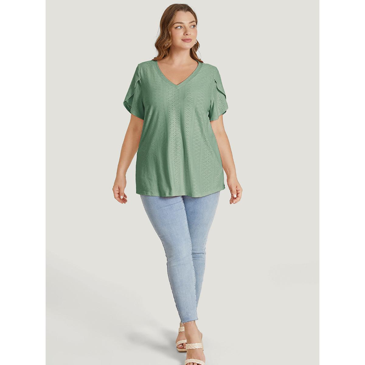 Plus Size Solid Broderie Anglaise Split Sleeve T-shirt Mint Women Elegant Slit Plain V-neck Dailywear T-shirts BloomChic 12/L Product Image