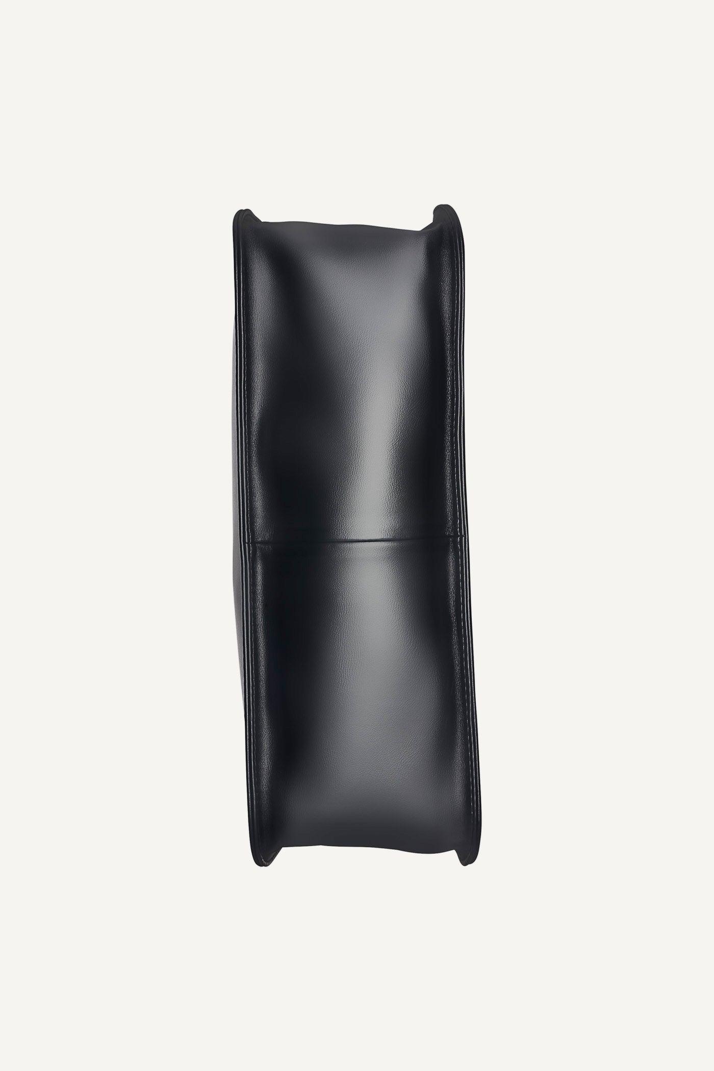 HALLE DRAWSTRING TOTE Product Image