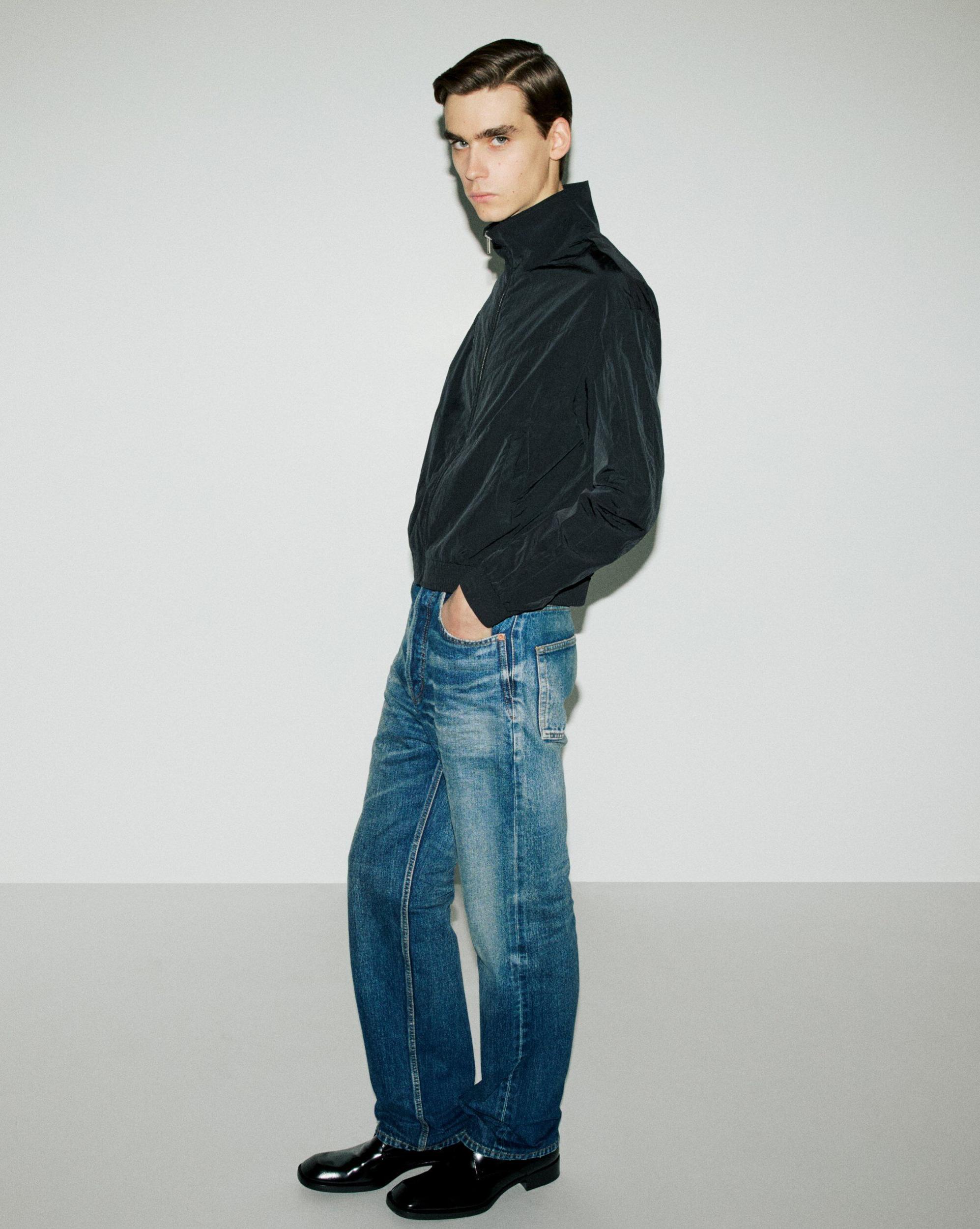 high-rise jeans in heritage vintage blue denim Product Image