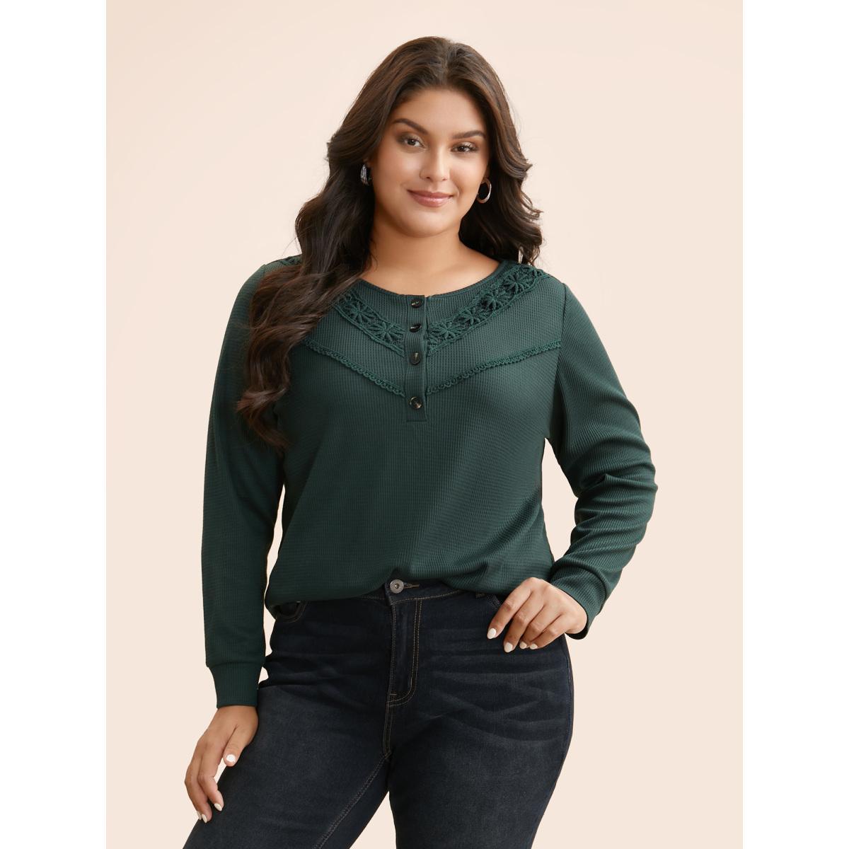 Plus Size Solid Waffle Knit Lace Trim T-shirt DarkGreen Women Casual Woven ribbon&lace trim Round Neck Everyday T-shirts BloomChic 28/5X Product Image