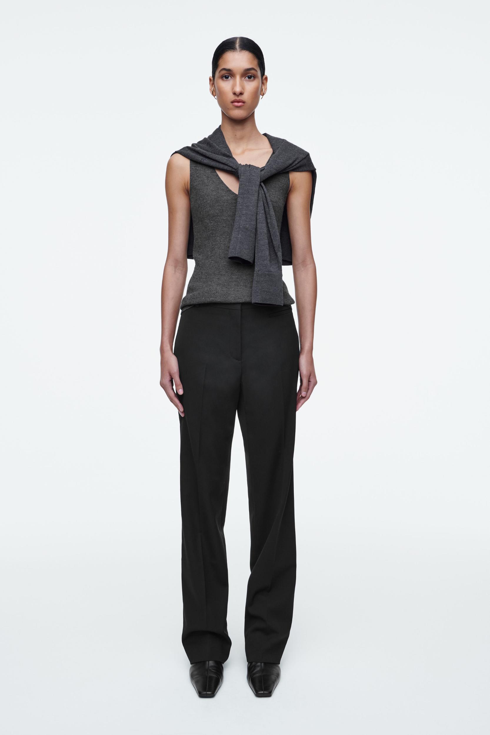 SLIM RIBBED CASHMERE TANK TOP Product Image