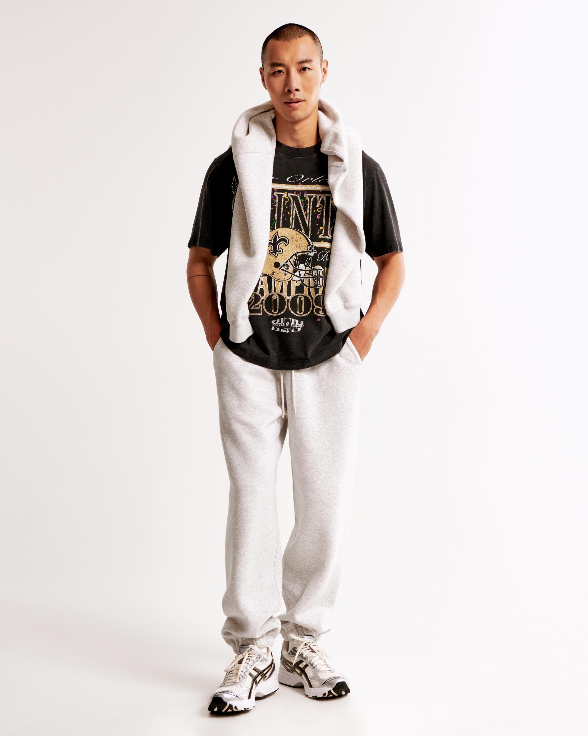 Essential Baggy Sweatpant Product Image