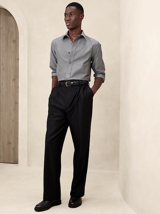 Slim-Fit Wrinkle-Resistant Dress Shirt Product Image