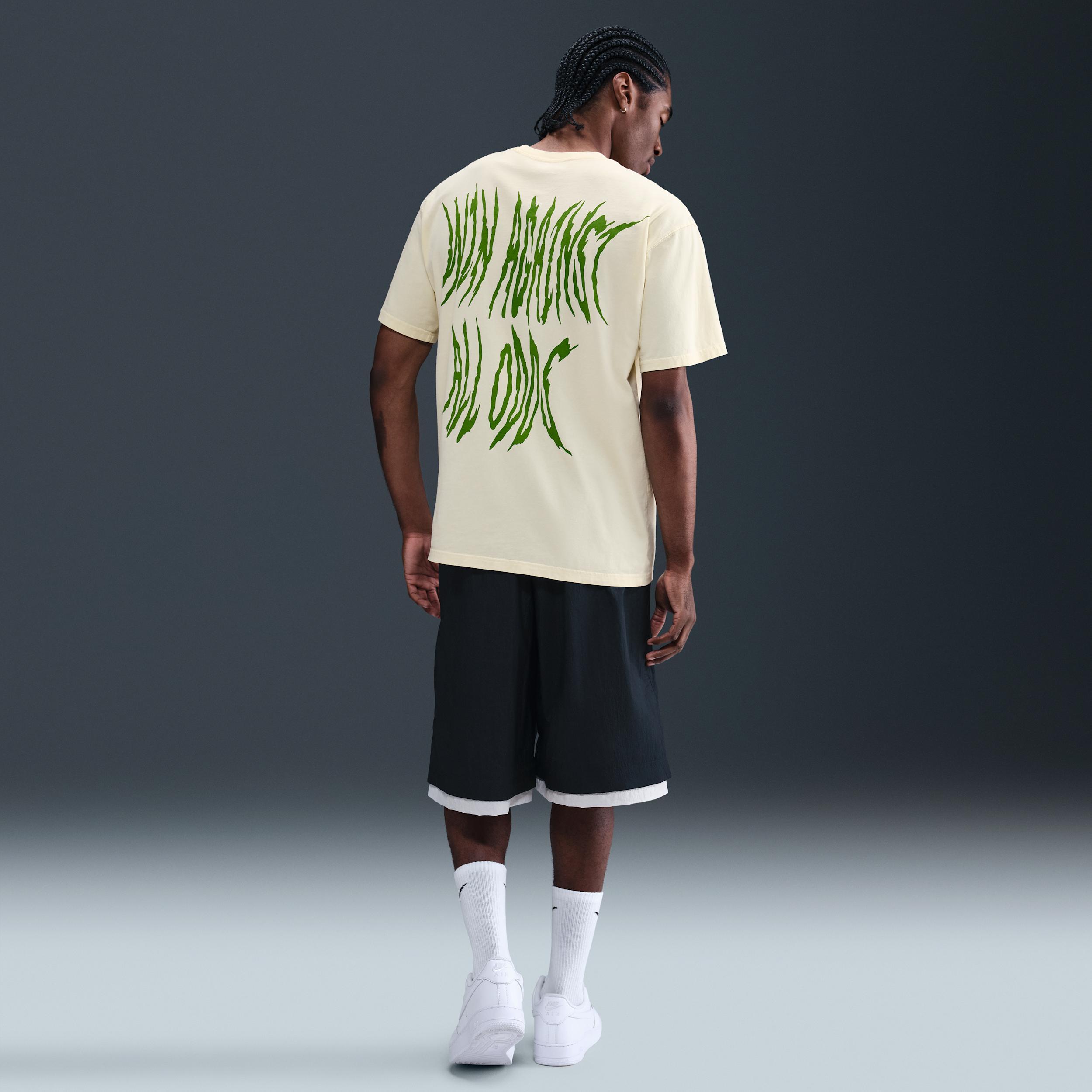 Nike Men's Max90 T-Shirt Product Image