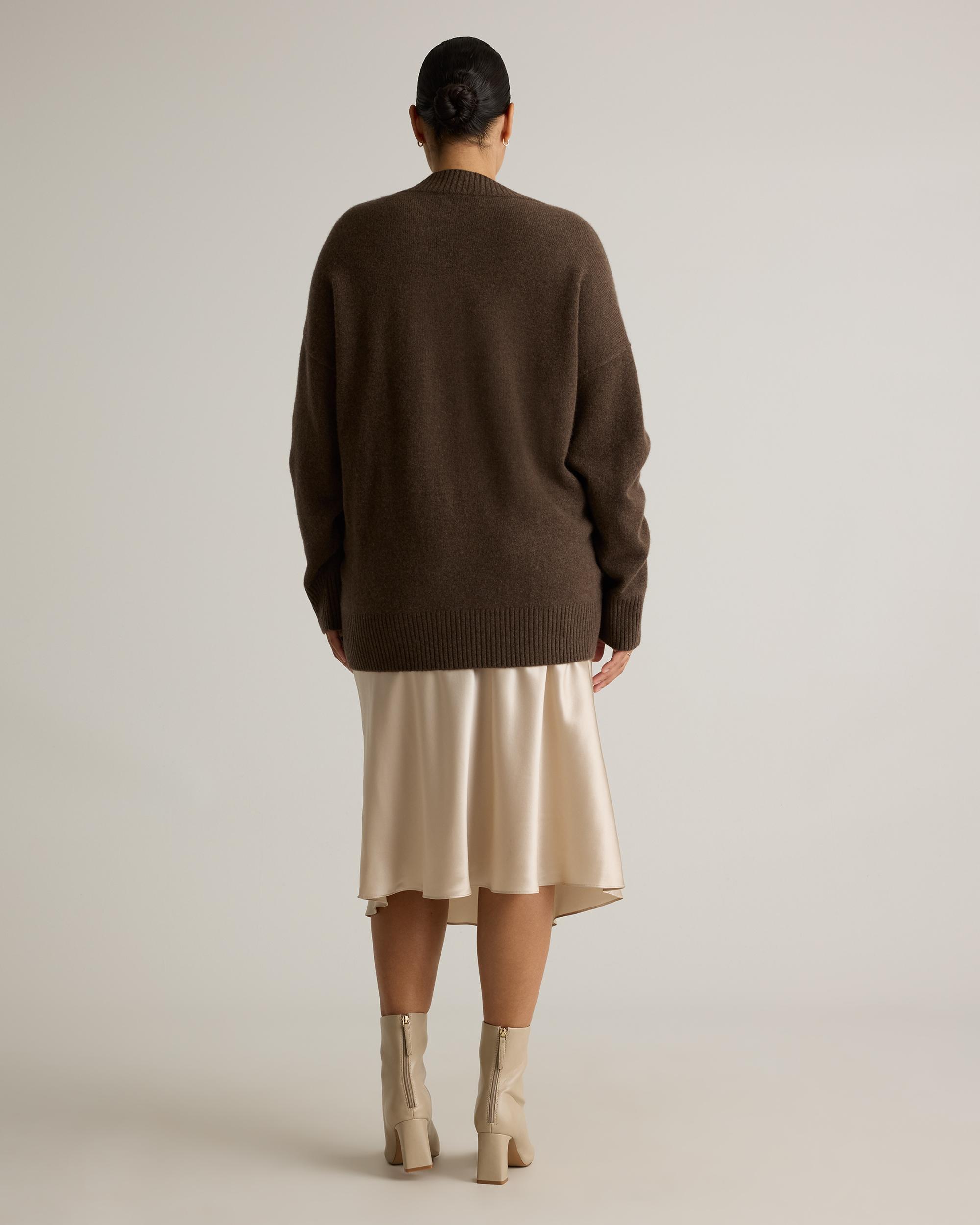 Quince | Women's Mongolian Cashmere OverSized V-Neck Sweater Size XS Product Image