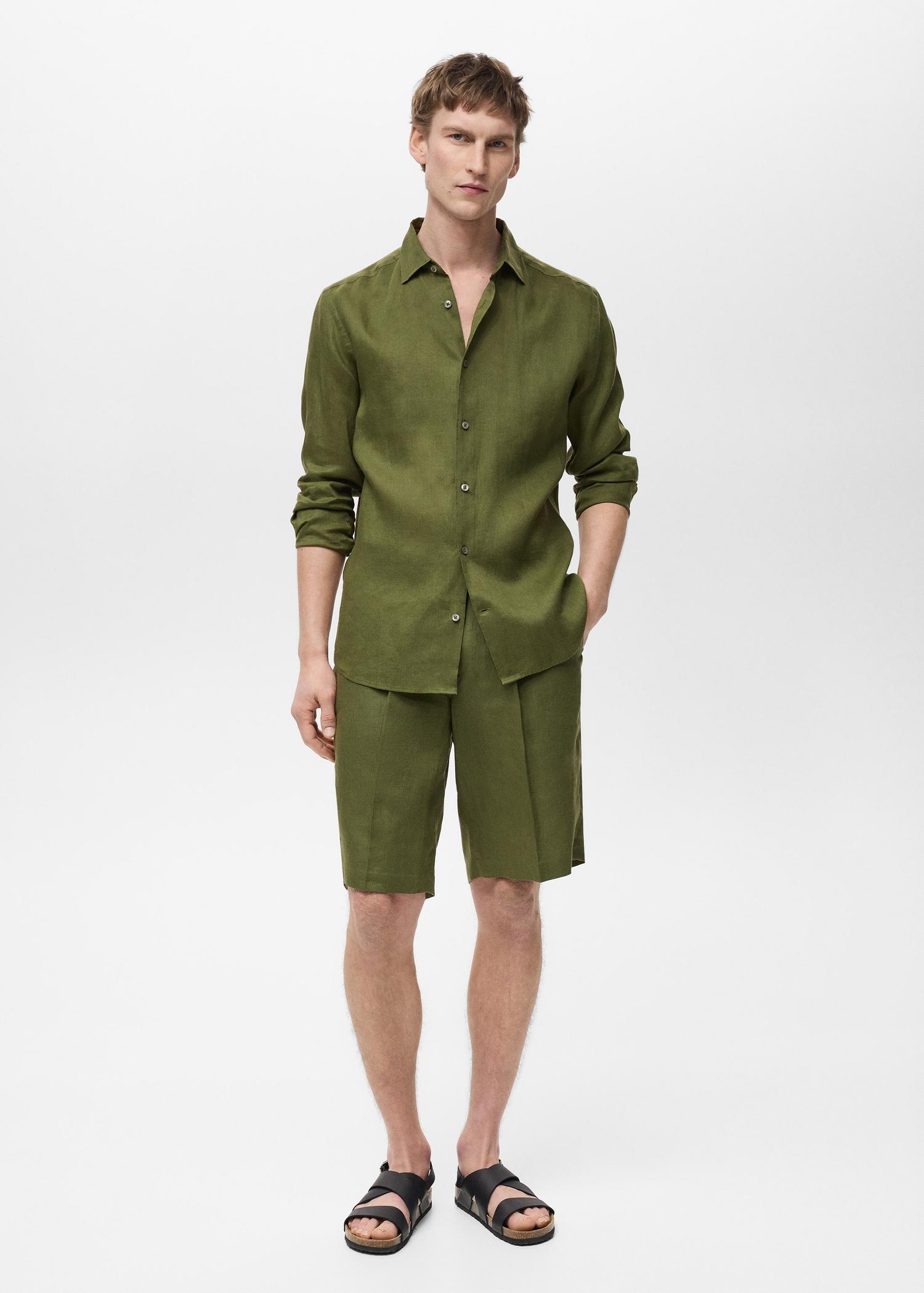 100% linen bermuda shorts with pleats - Men | MANGO USA Product Image