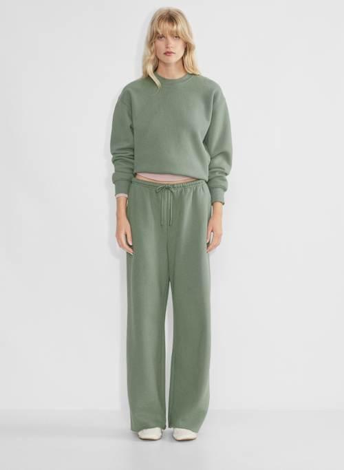 cozy fleece mega flutter™ sweatpant Product Image