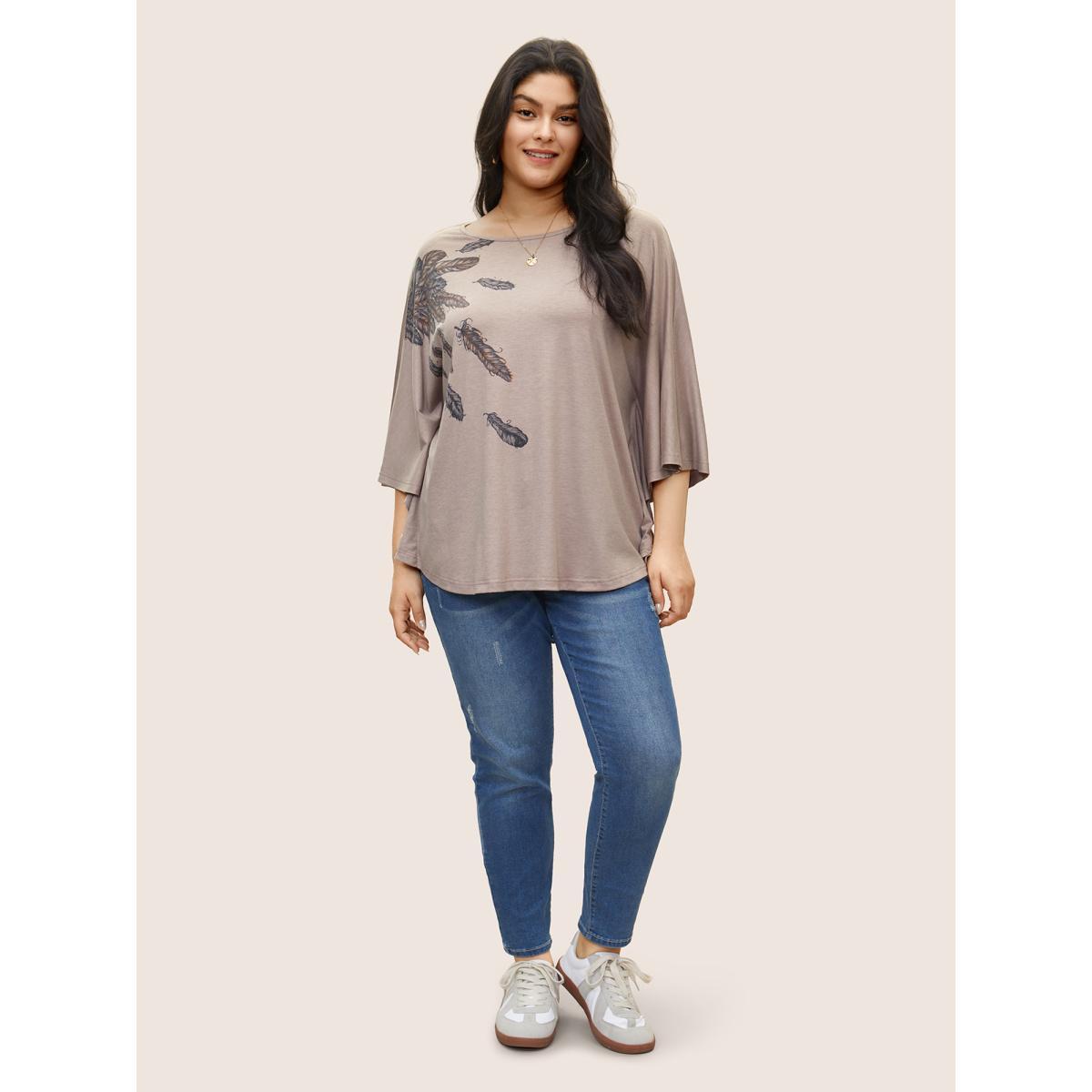 Plus Size Feather Print Batwing Sleeve T-shirt Champagne Women Casual Non Feather Round Neck Everyday T-shirts BloomChic 18-20/2X Product Image