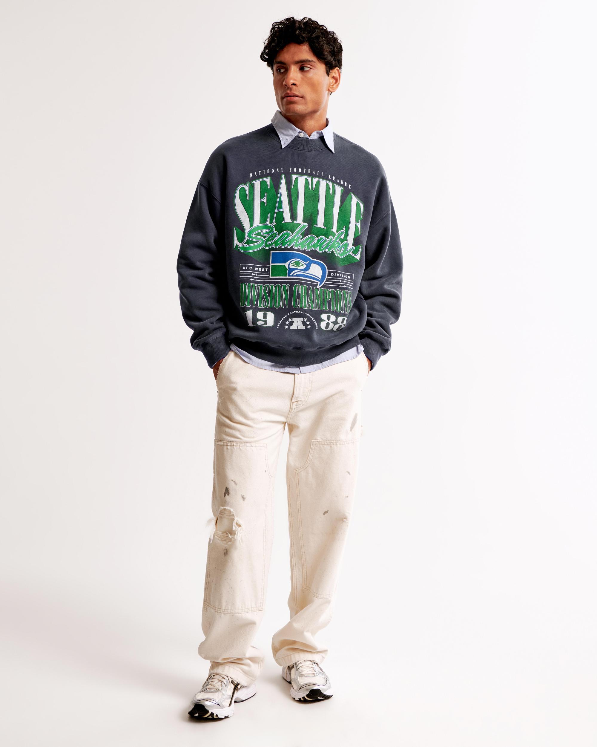 Minnesota Vikings Graphic Crew Sweatshirt Product Image