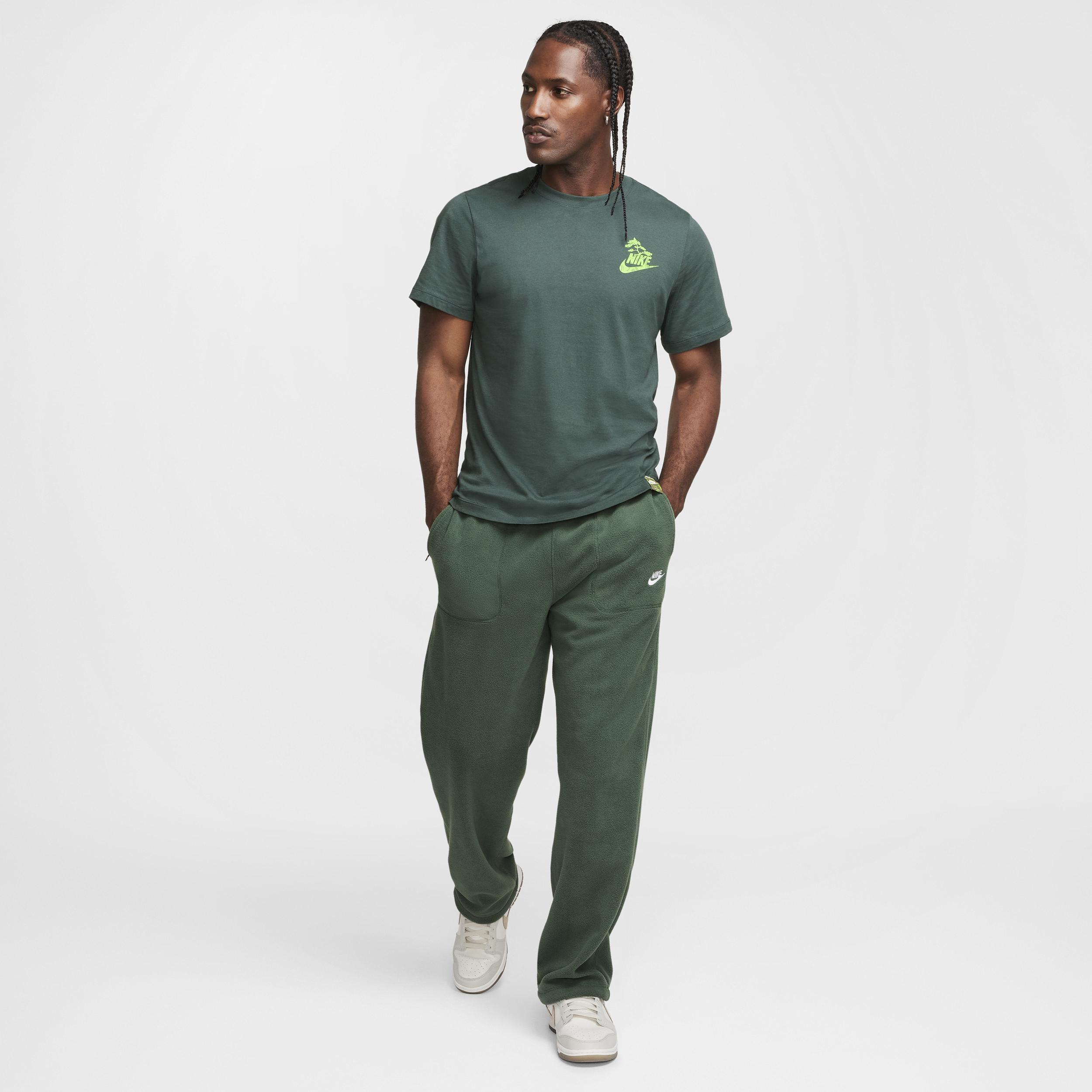 Men's Nike Sportswear Club T-Shirt Product Image