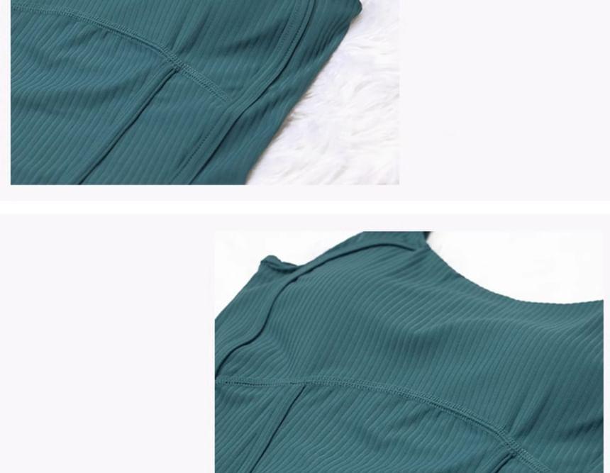 Plain Open Back Sports Tank Top Product Image