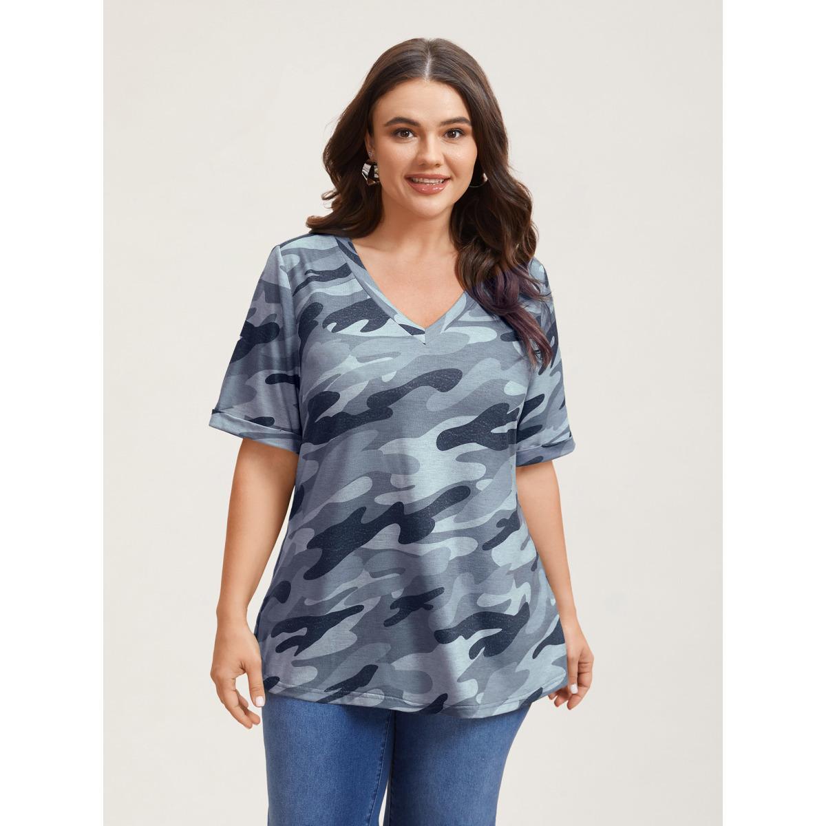 Plus Size Camouflage Print V-Neck Curvy T-Shirt Midnight Women Elegant Roll Hem V-neck Everyday T-shirts BloomChic 12/L Product Image