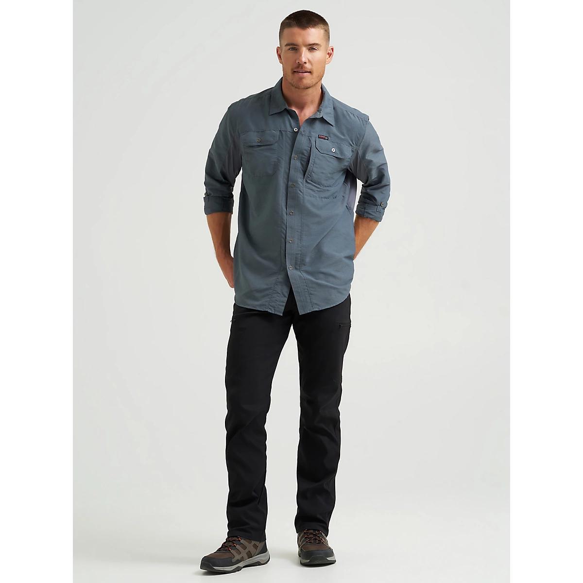 Men's Wrangler® Flex Waist Outdoor Cargo Pant in Kangaroo Product Image