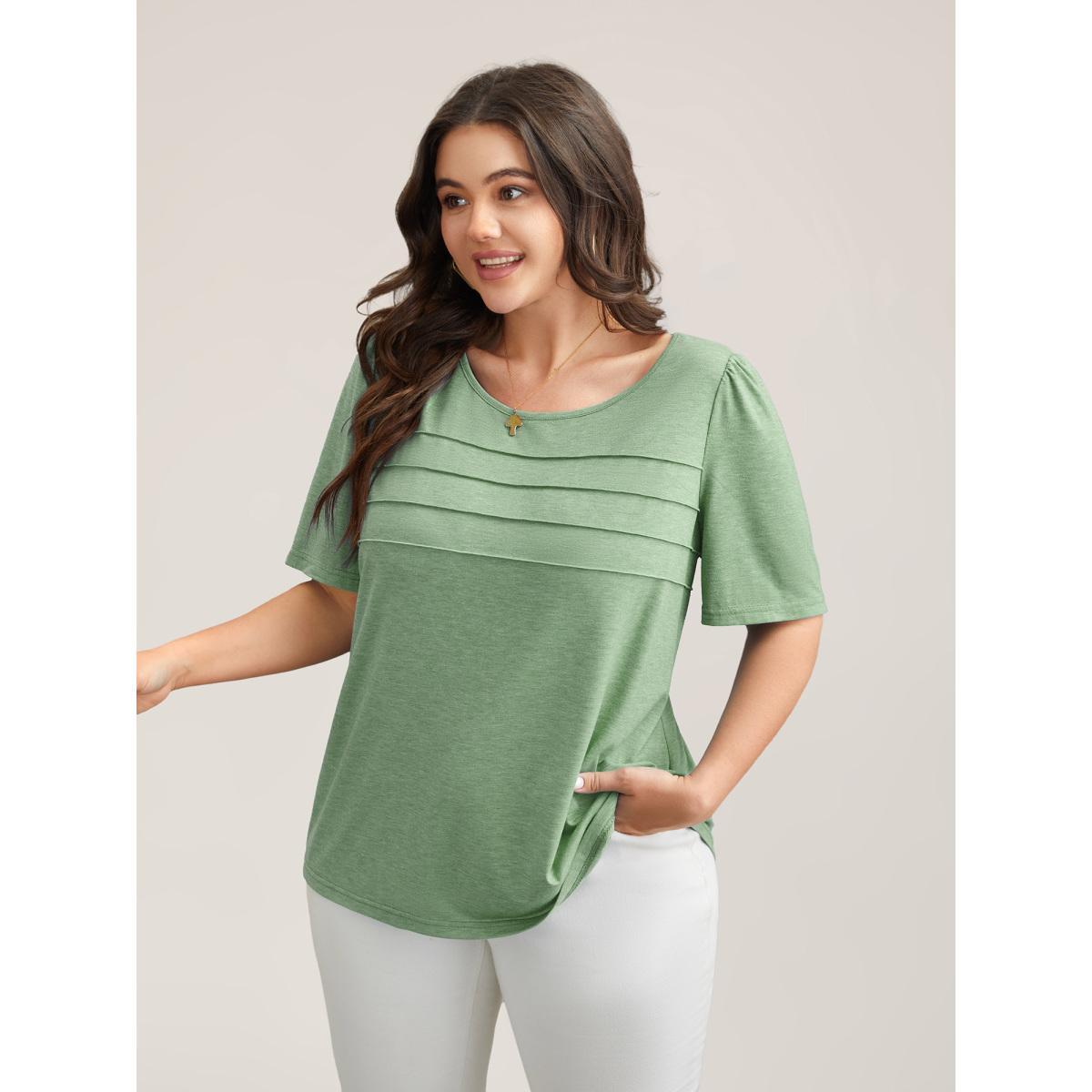 Plus Size Seamed Round Neck Fitted T-Shirt Greenbean Women Casual Tucked seam Round Neck Everyday T-shirts BloomChic 12/L Product Image