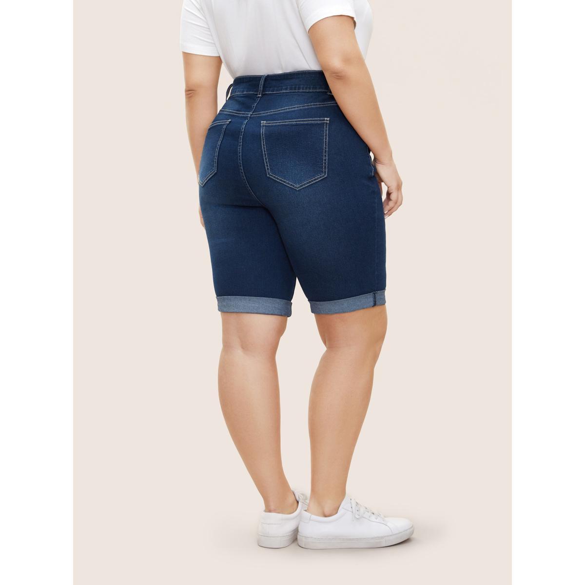 Plus Size Button Fly Roll Hem Skinny Denim Shorts Women Indigo Non High stretch Everyday Slanted pocket Casual Denim Shorts BloomChic 26/4X Product Image