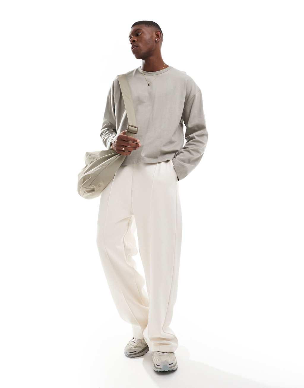 ASOS DESIGN essential heavyweight oversized boxy long sleeve t-shirt 240gsm in khaki Product Image