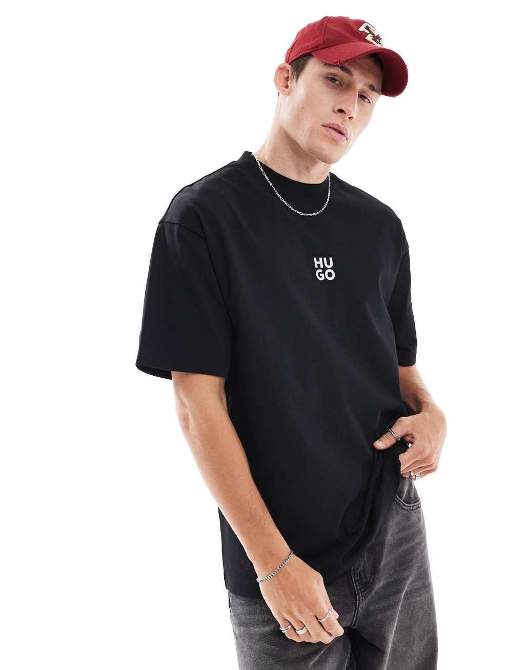 HUGO Red dflofire T-shirt in black Product Image