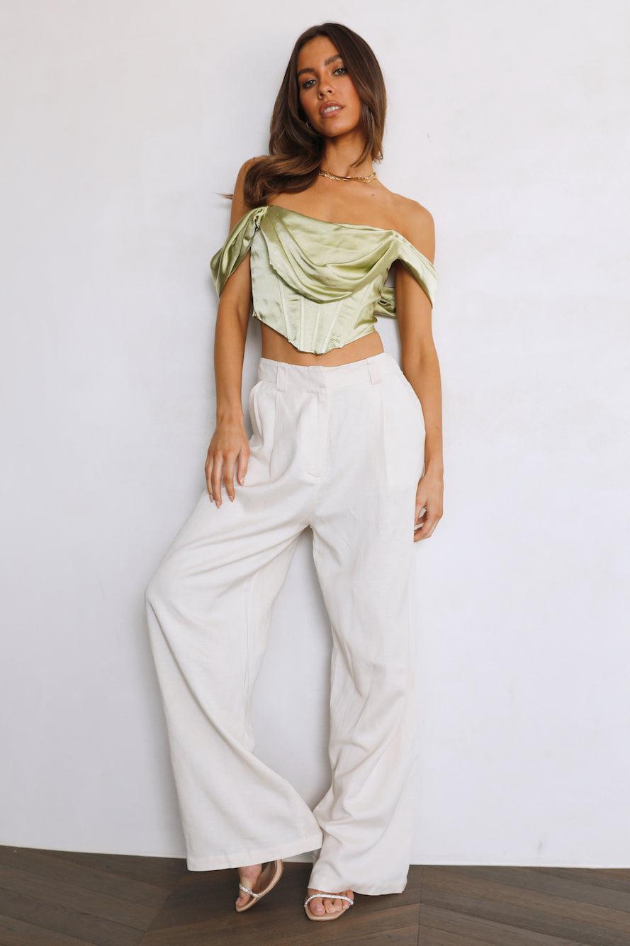 Queen Business Crop Green Product Image