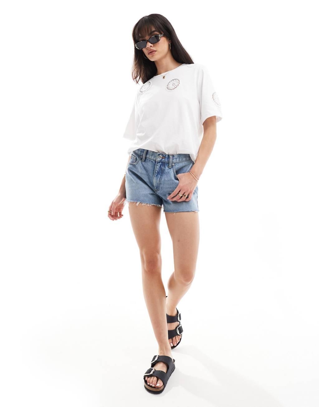 Object jersey t-shirt with cutwork in white Product Image