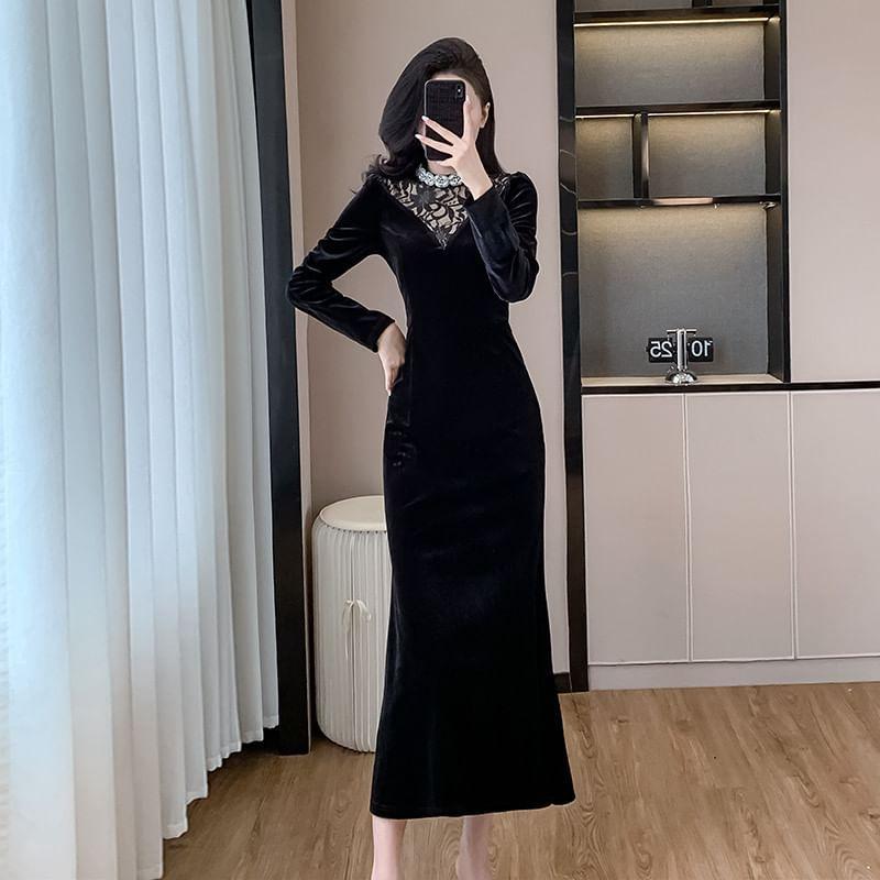 Long Sleeve Mock Neck Plain Lace Panel Velvet Mermaid  Midi Dress Product Image