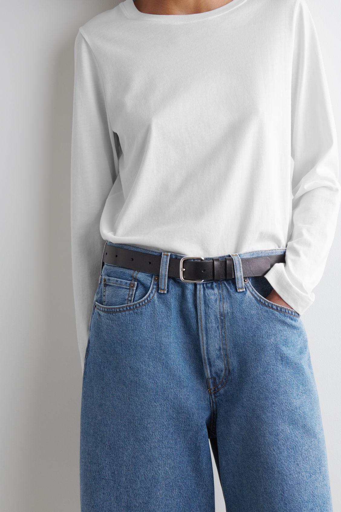 LONGLINE DENIM SHORTS Product Image