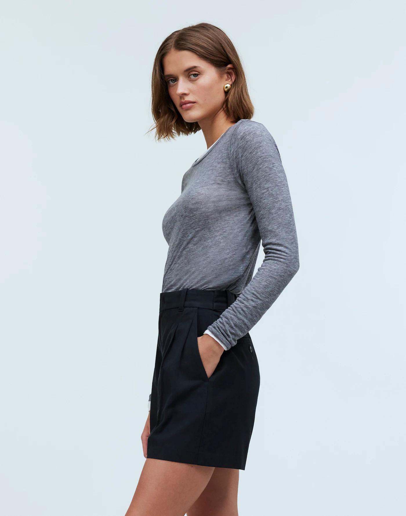 The Harlow Short in Drapey Twill Product Image