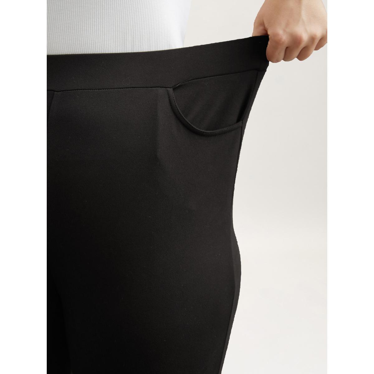Plus Size Button Detail Mid-Rise Skinny-Fit Pants Women Black Resort High stretch Skinny Mid Rise Vacation Leggings BloomChic 22-24/3X Product Image