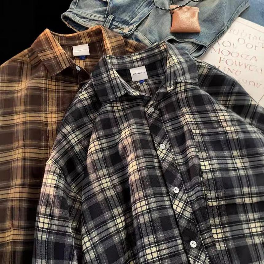 Long-Sleeve Plaid Button-Up Shirt Product Image