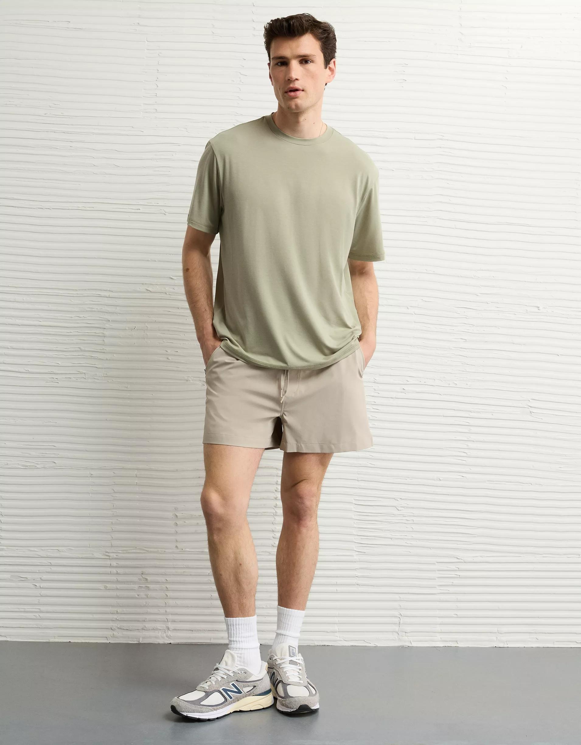 AE 24/7 Training T-Shirt Product Image