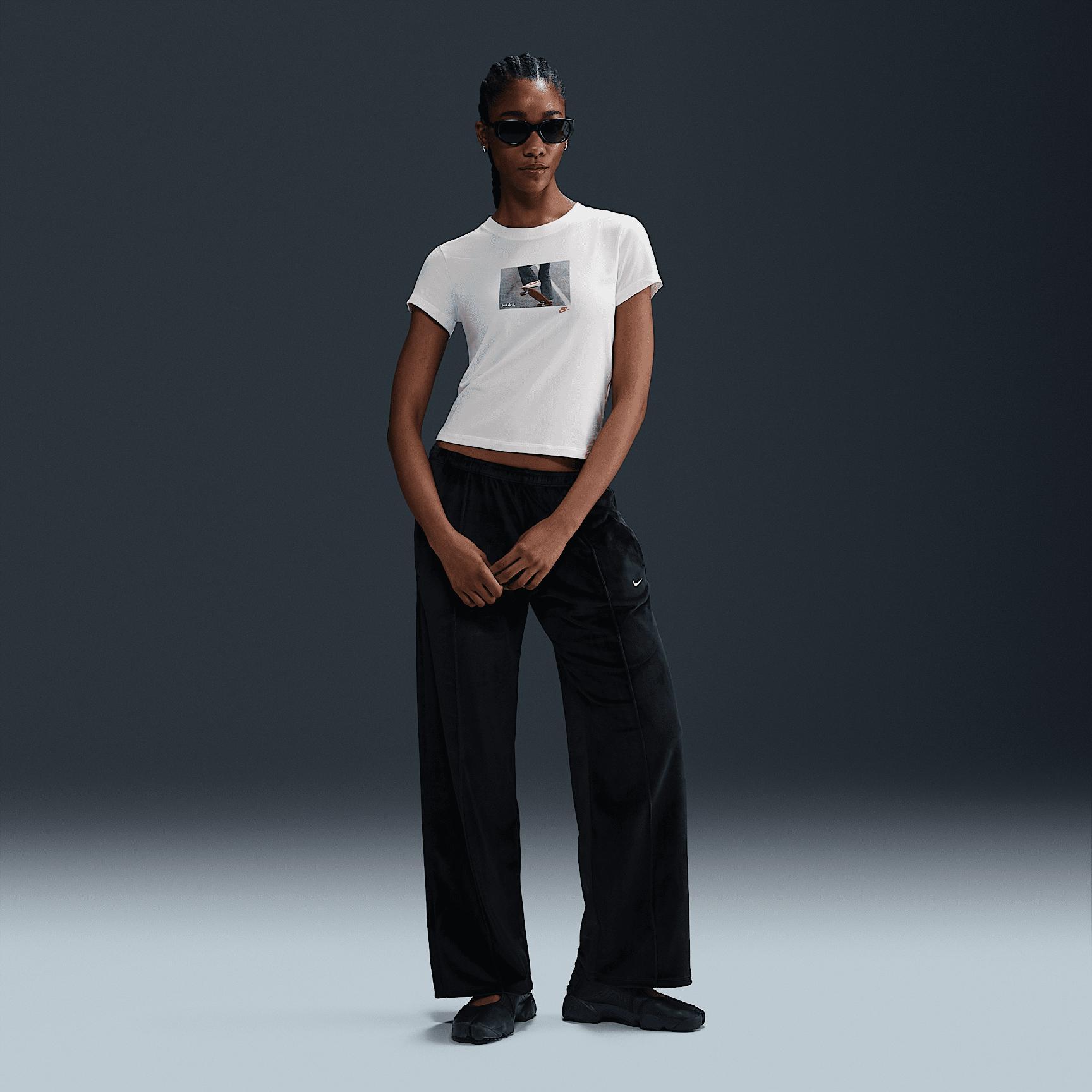 Nike Sportswear Chill Knit Women's Slim Cropped T-Shirt Product Image