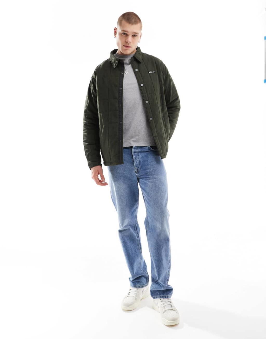 Columbia Landroamer quilted shirt jacket in green Product Image