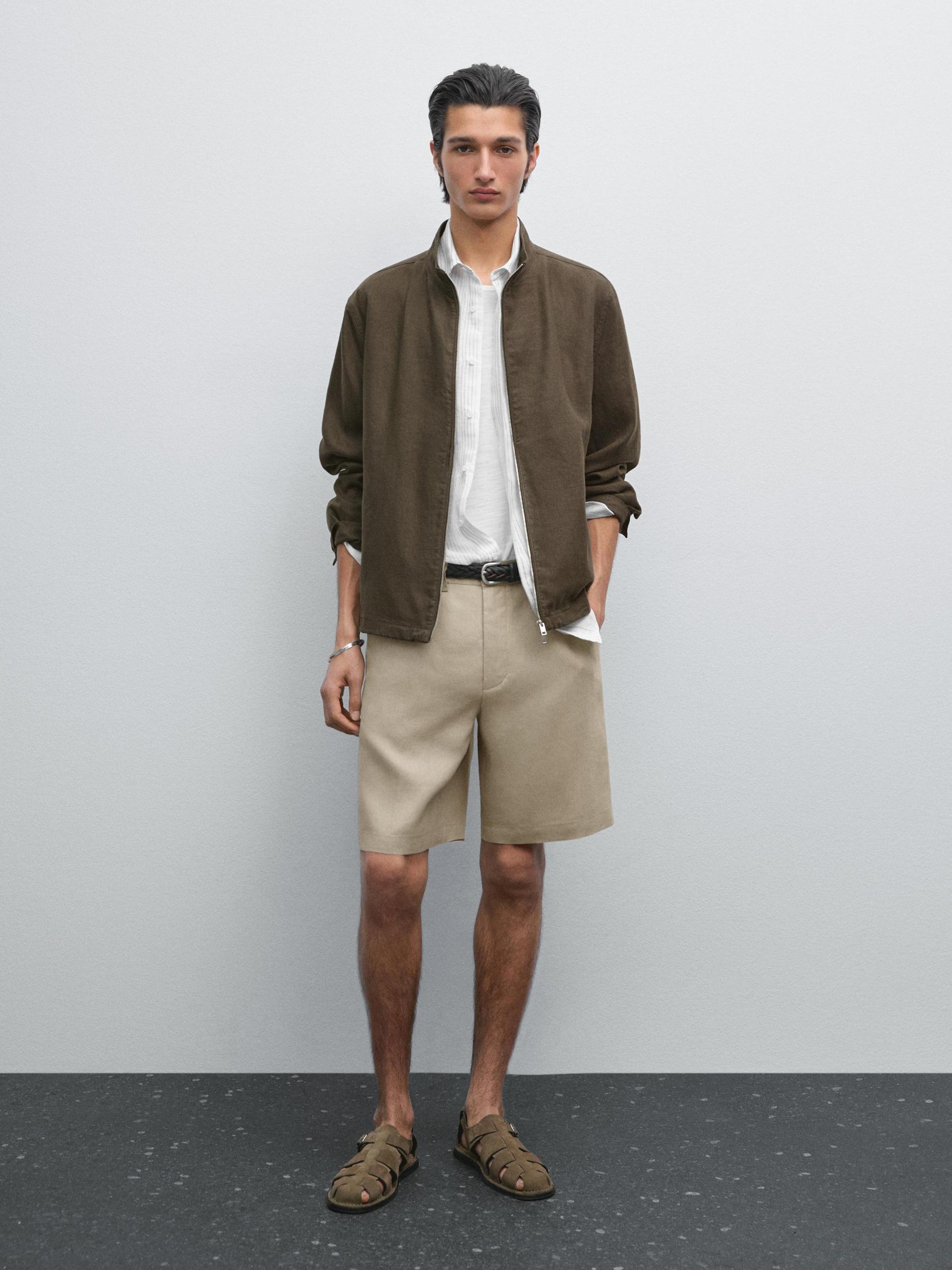 Semi-jogger-fit linen Bermuda shorts Product Image