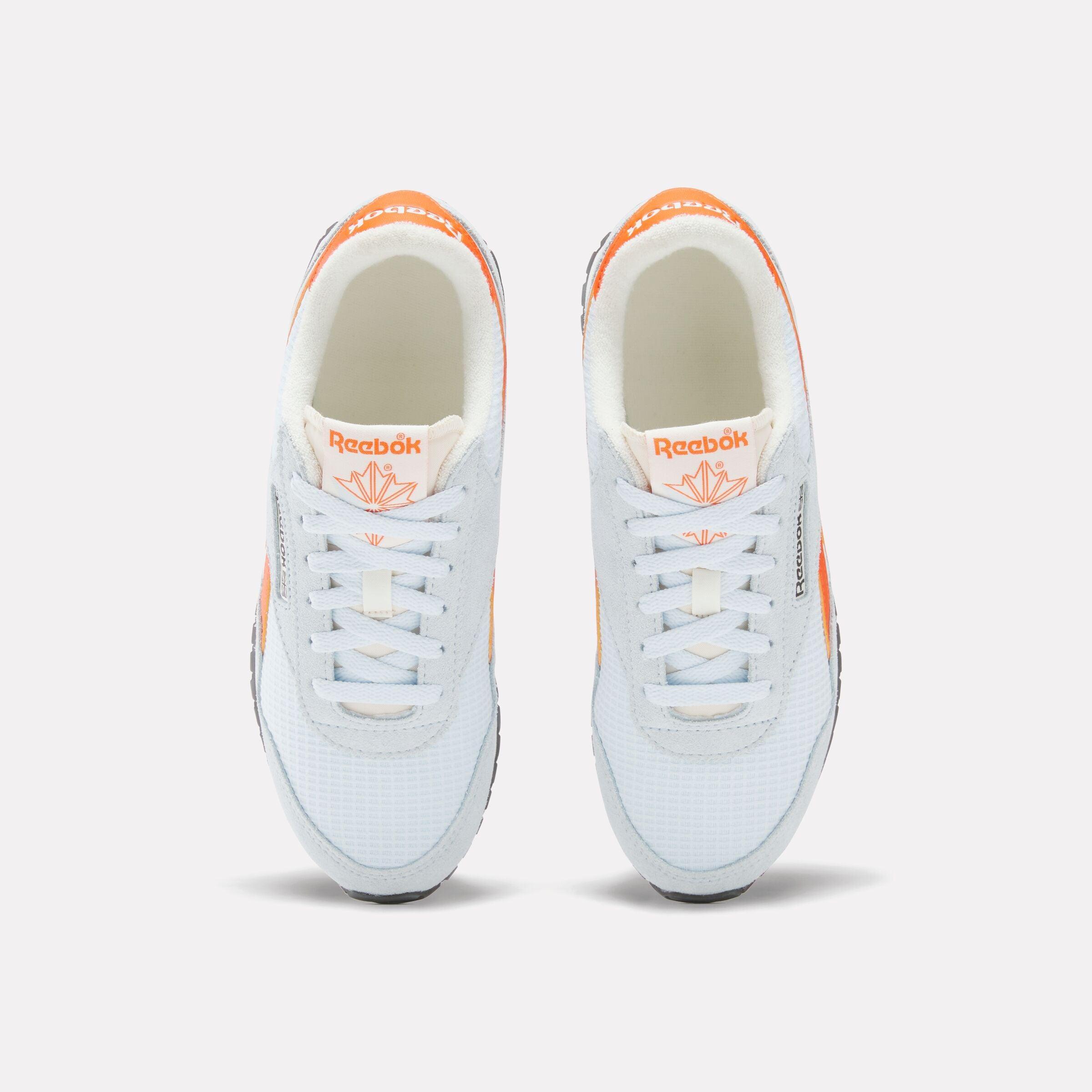 Women's Classic AZ Shoes Product Image
