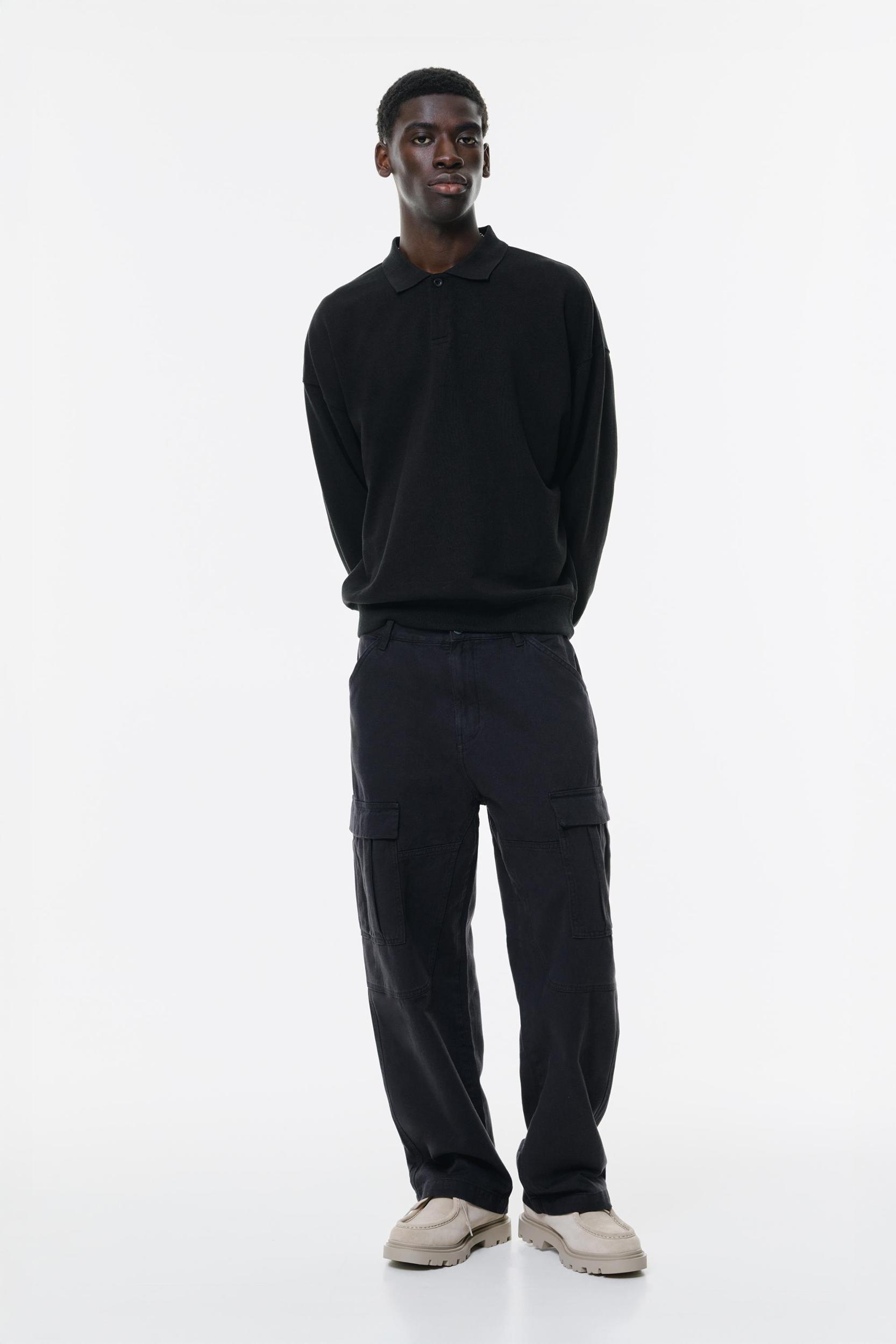 Baggy cargo trousers Product Image