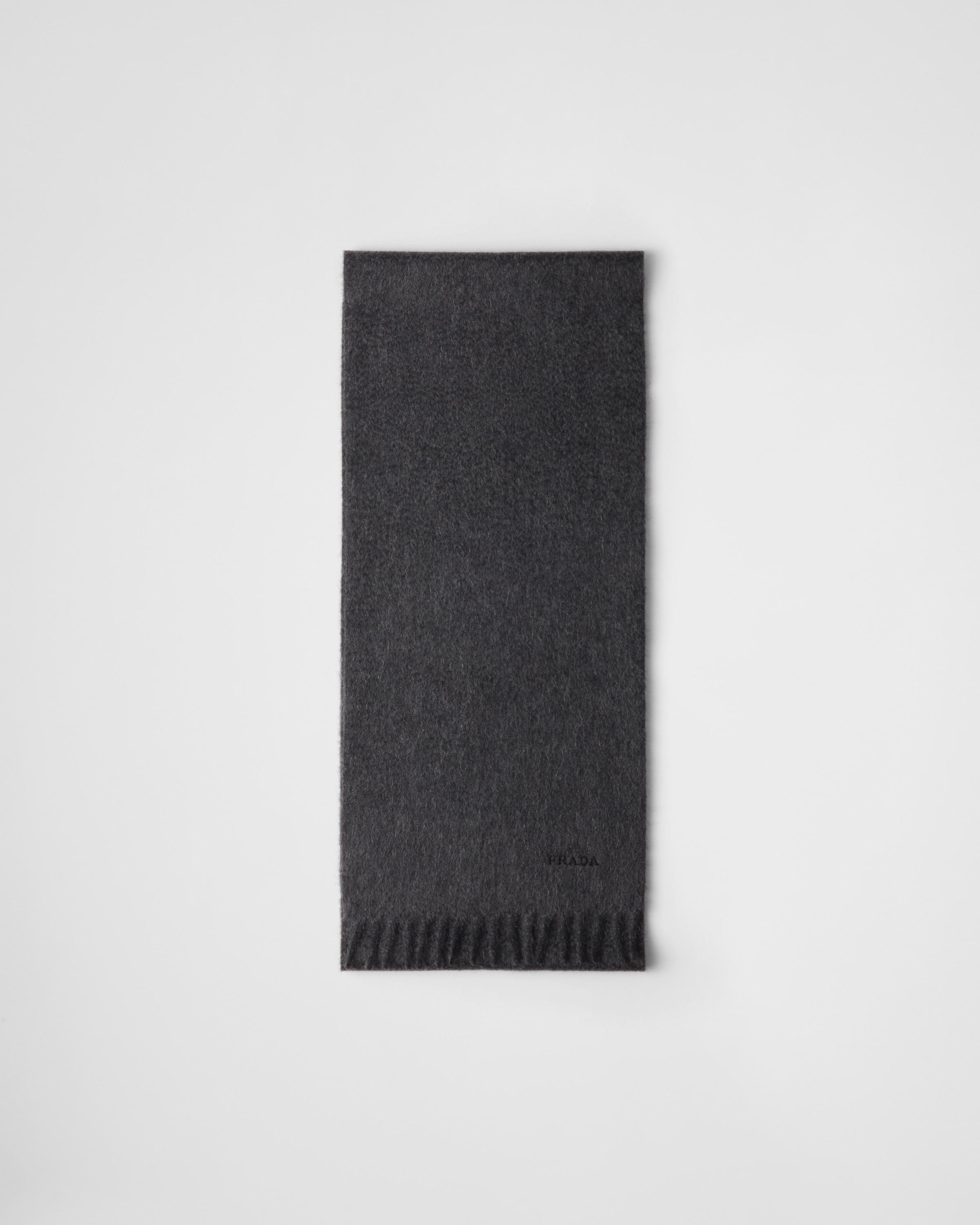 Cashmere scarf Product Image