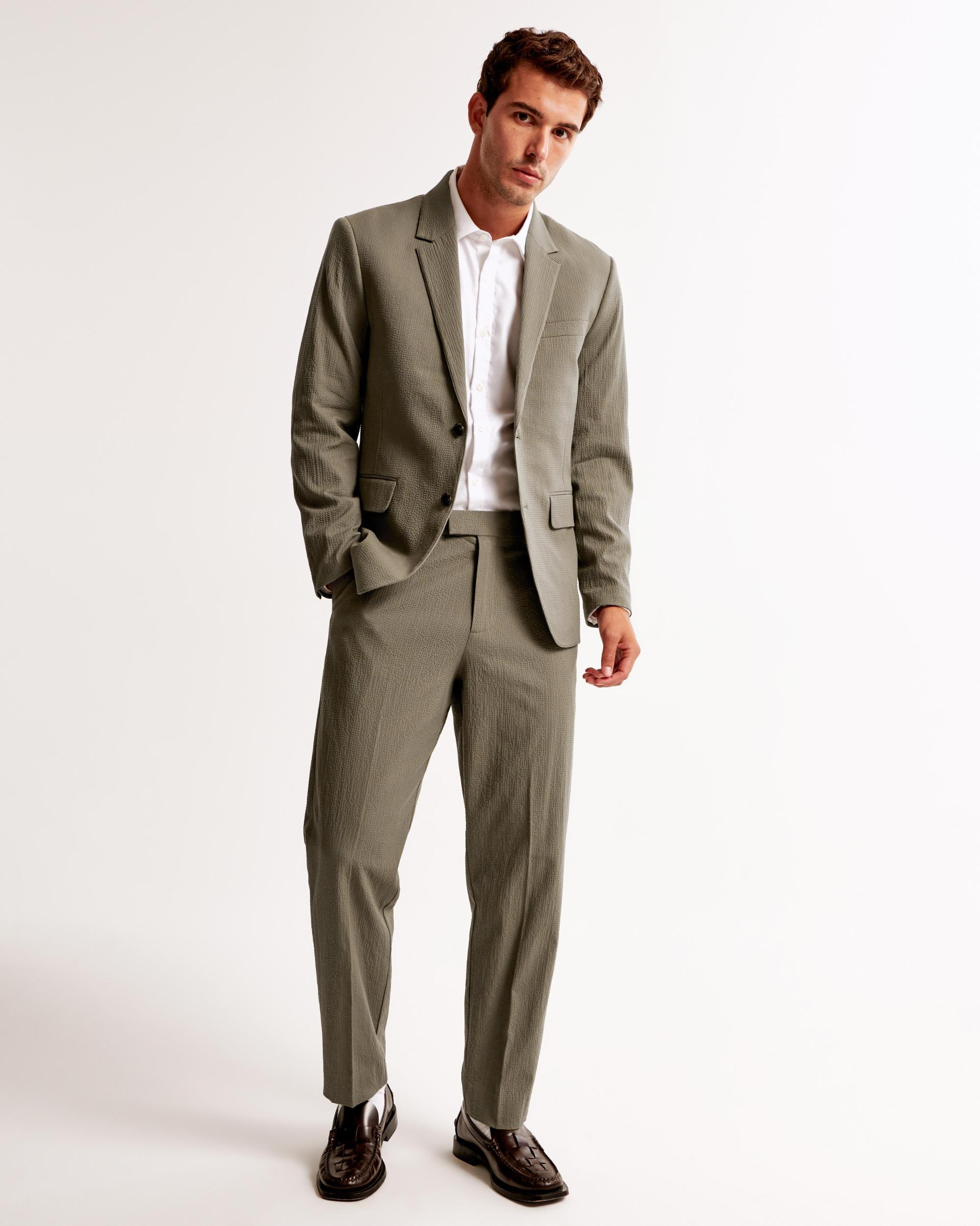 The A&F Collins Tailored Classic Seersucker Blazer Product Image
