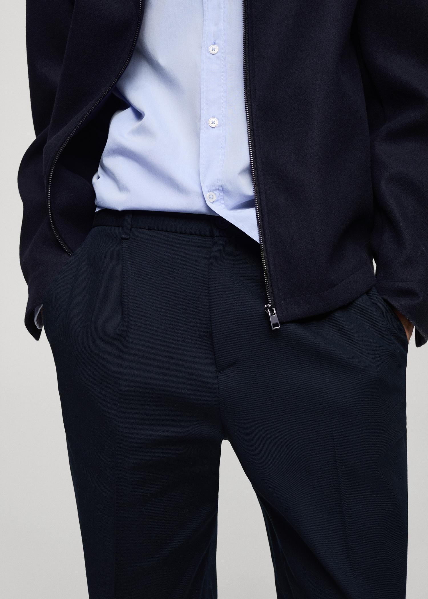 Straight-fit pleated pants - Men | MANGO USA Product Image