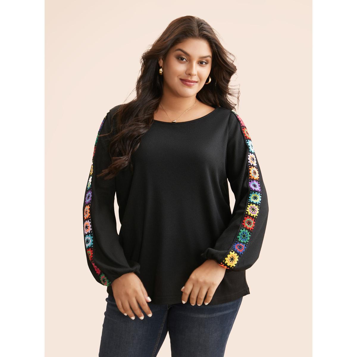 Plus Size Crew Neck Patchwork Crochet Floral T-shirt Black Women Casual Woven ribbon&lace trim Non Everyday T-shirts BloomChic 28/5X Product Image