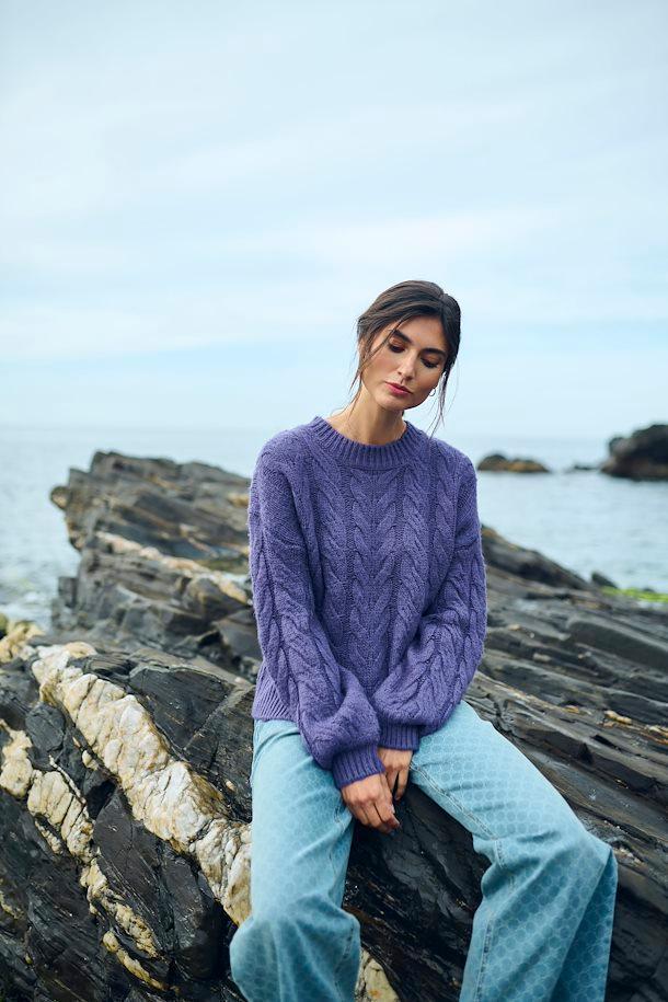 CUcami Pullover Product Image