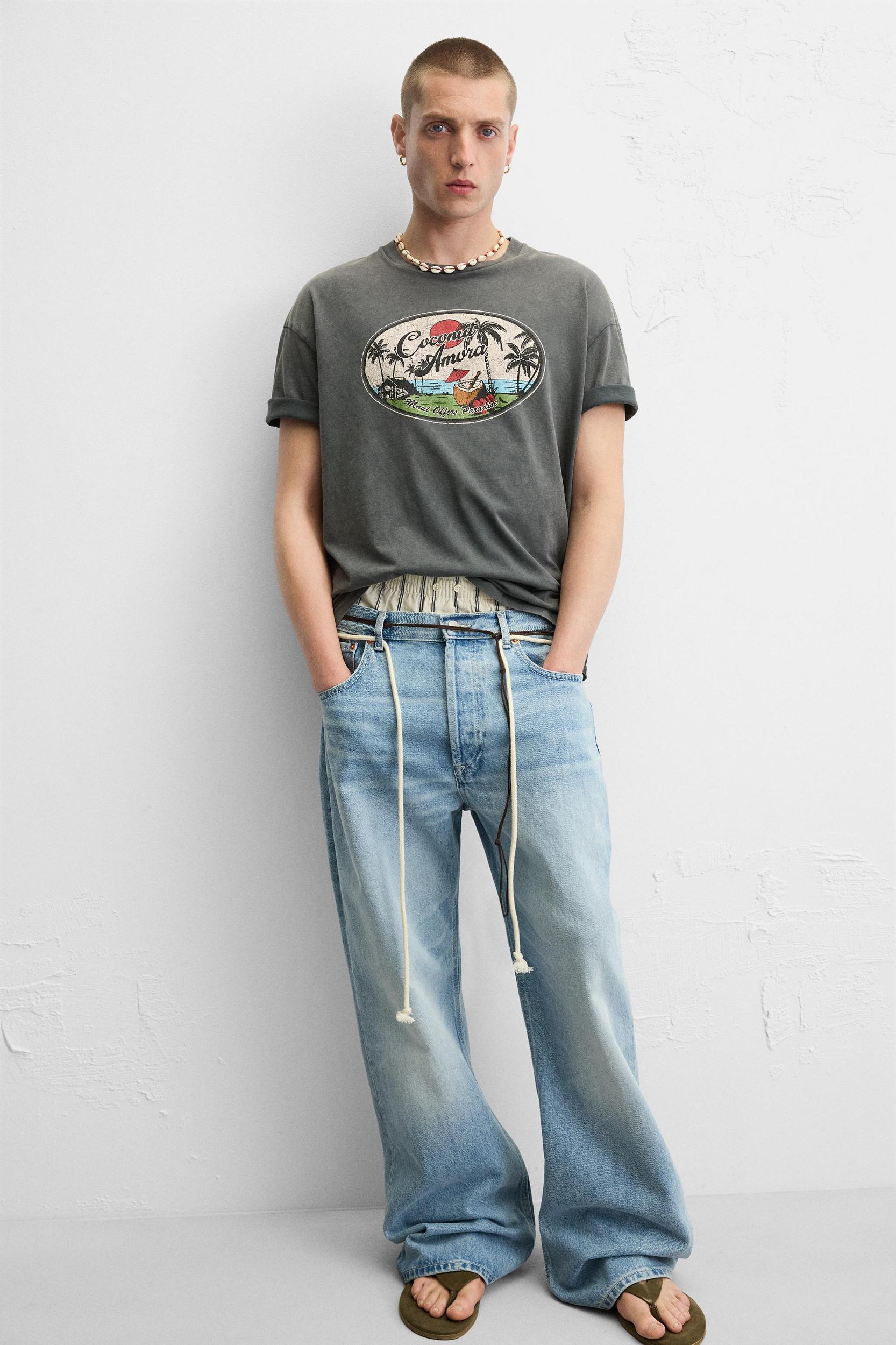 WASHED T-SHIRT WITH CONTRAST PRINT Product Image