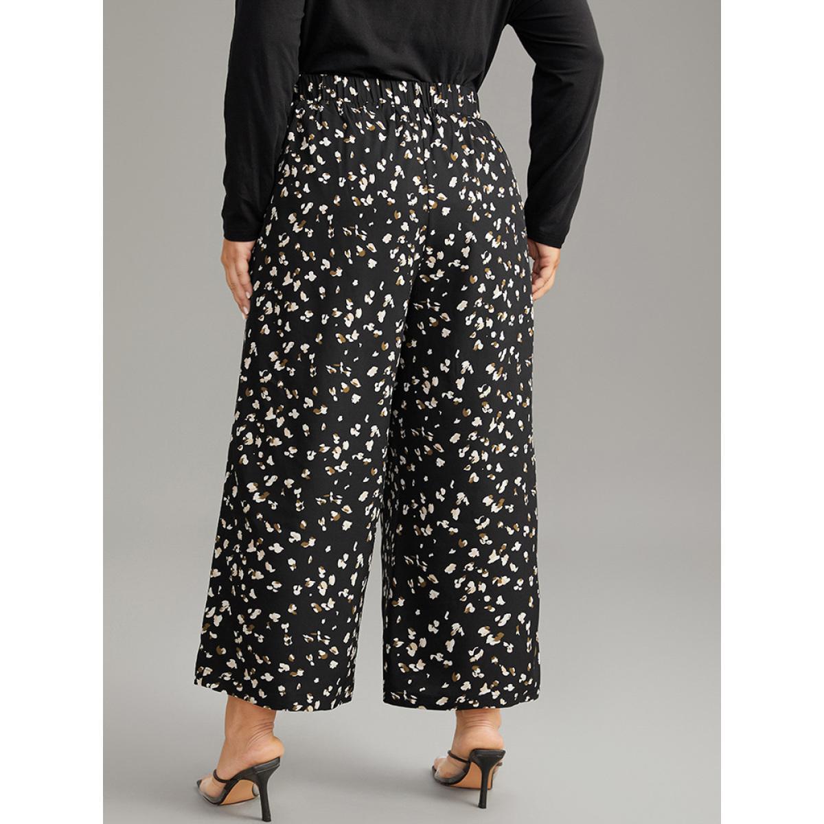 Plus Size Ditsy Floral Elastic Waist Ties Pants Women Black Casual Straight Leg High Rise Dailywear Pants BloomChic 12/L Product Image