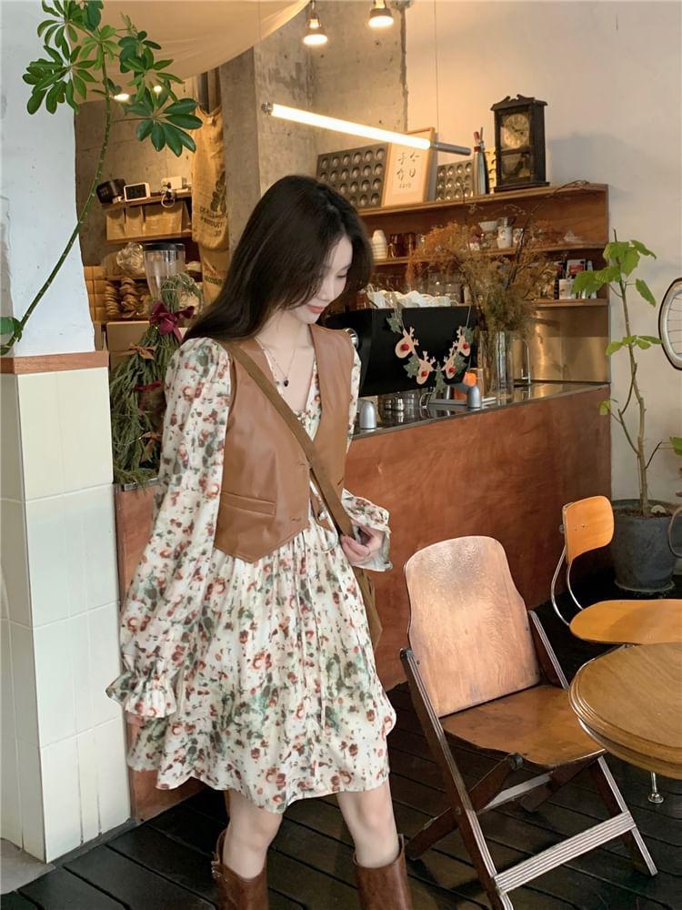 Long-Sleeve V-Neck Floral Print A-Line Dress / Faux Leather Vest Product Image
