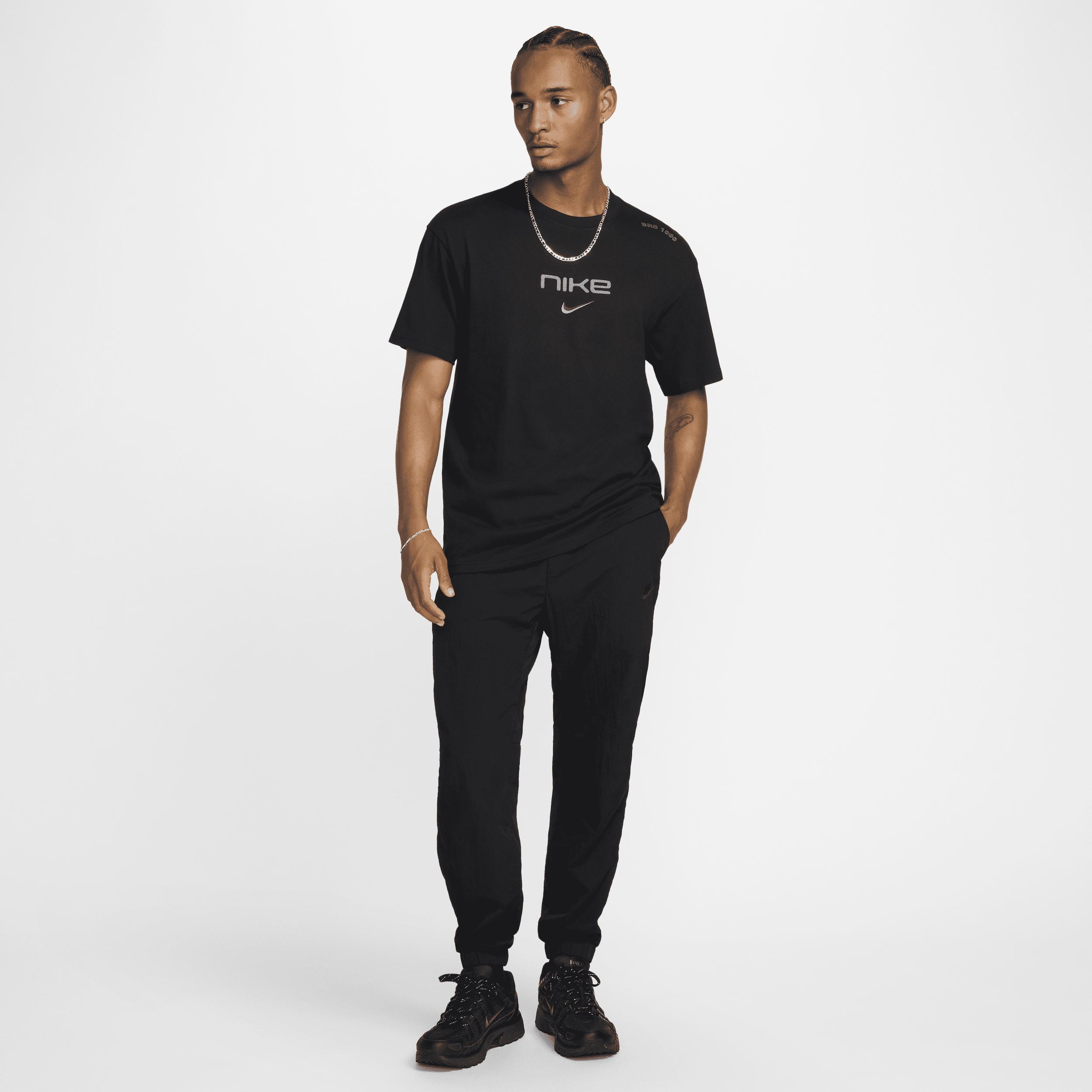 Nike Sportswear Men's Max90 T-Shirt Product Image