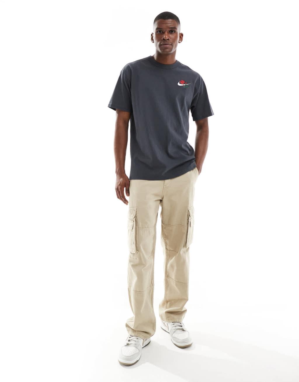 Nike Rose Swoosh logo t-shirt in black Product Image