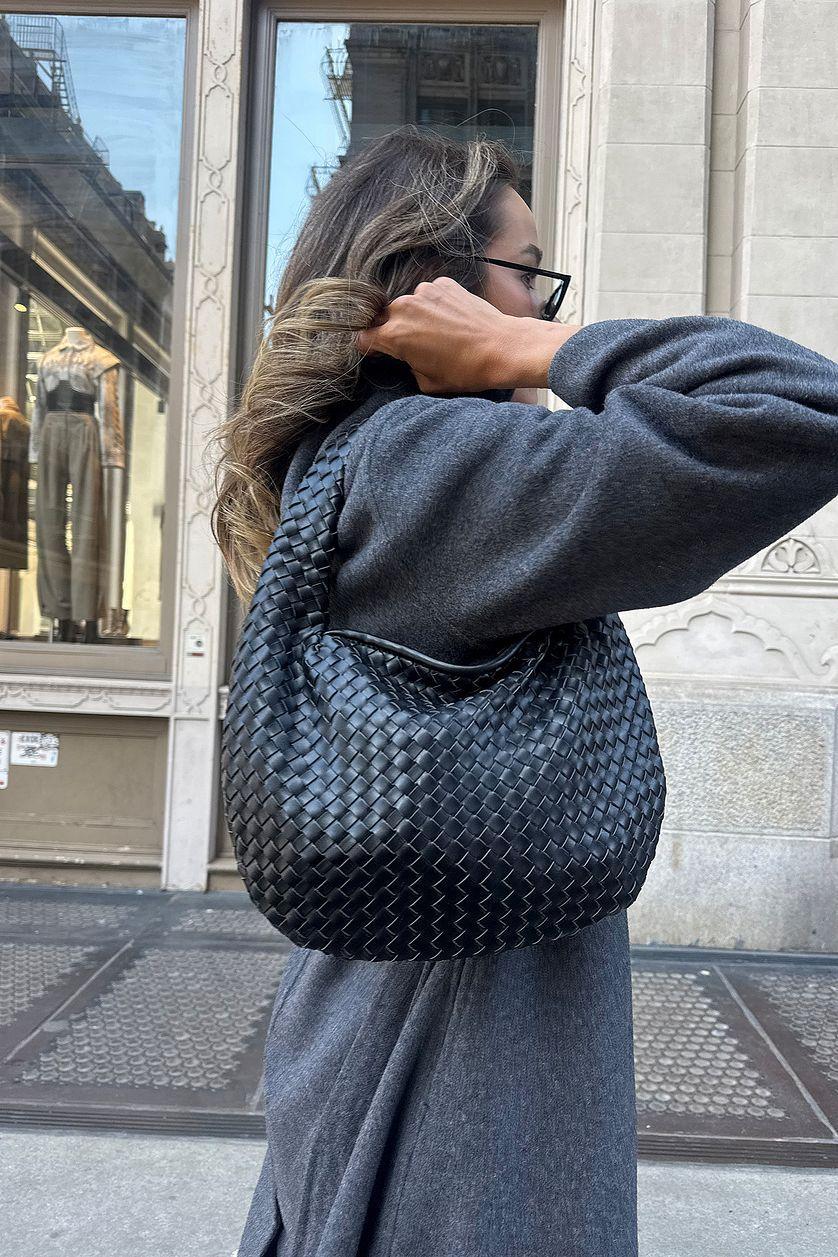 Woven Rounded Shoulder Bag Product Image