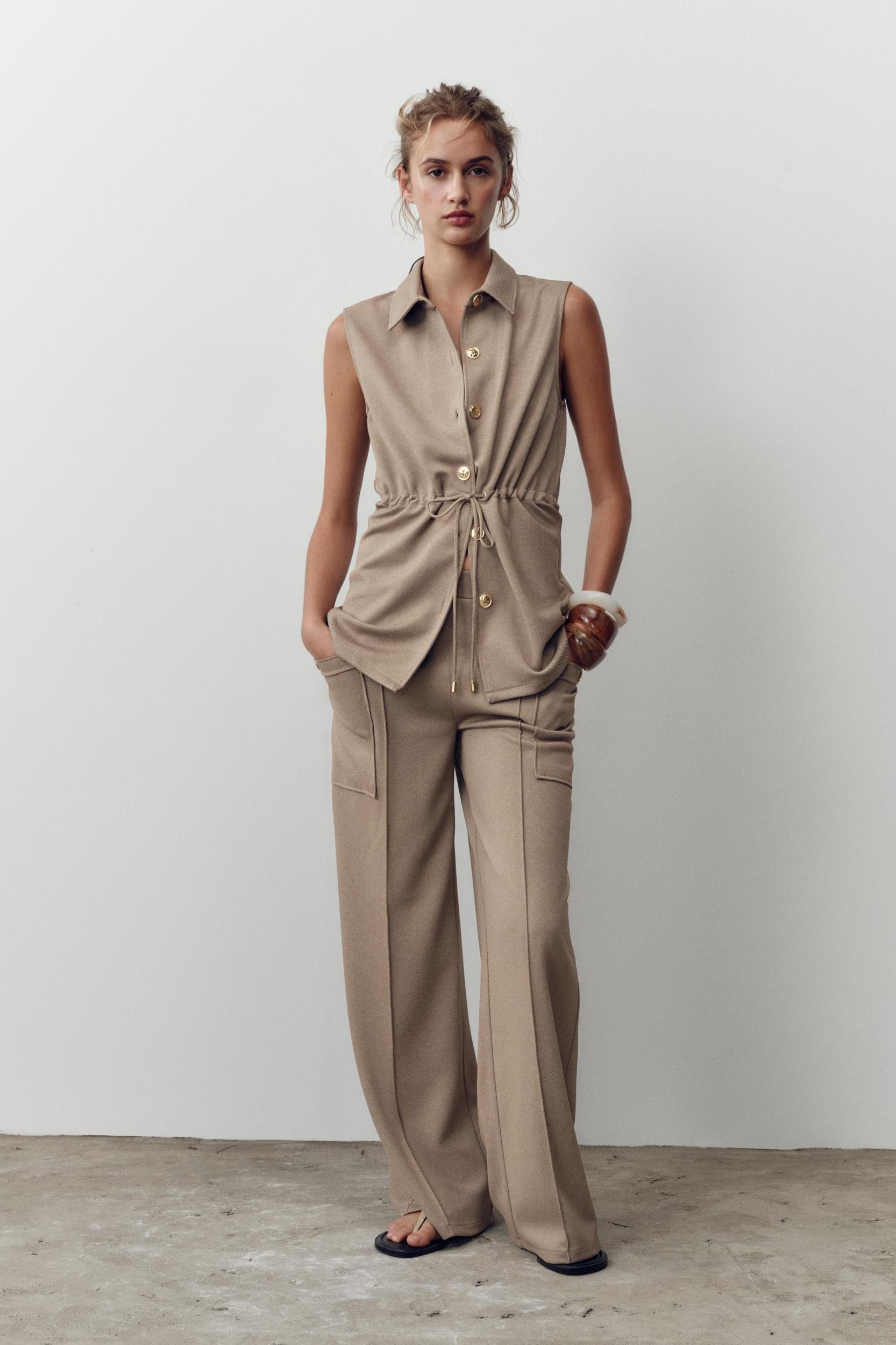 TWILL BUTTON VEST Product Image