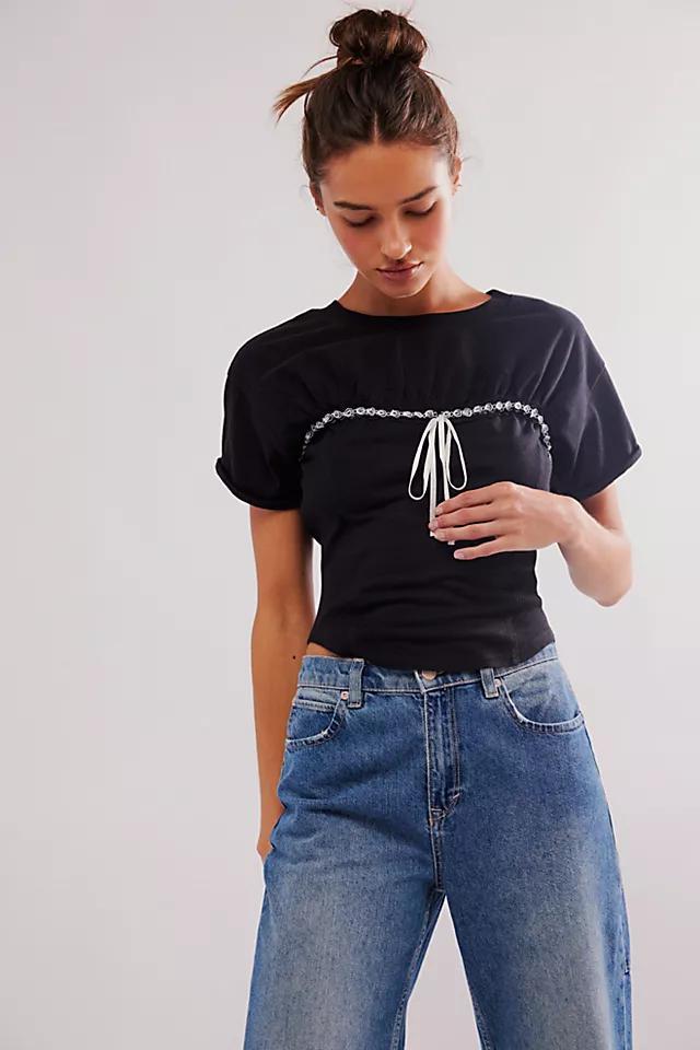 Take A Bow Tee Product Image