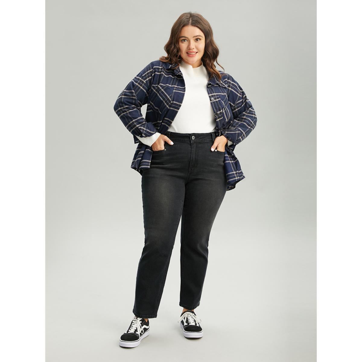 Plus Size Vintage Black Wash Straight Leg Jeans Women Black Casual Plain Plain High stretch Pocket Jeans BloomChic 26/4X Product Image